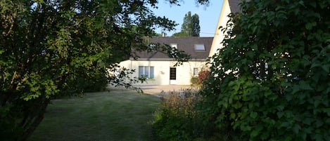 Entrée du gßte