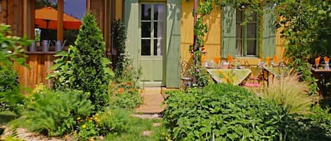 Facade sud de la Maison Au Jardin 