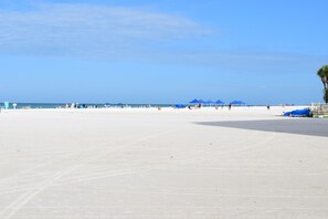 Enjoy the beatifull white sands of the beach. This sand never gets hot.