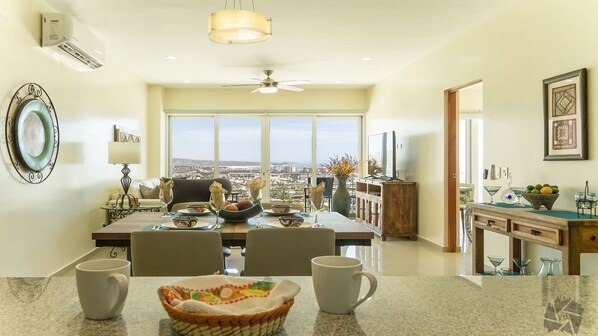 Siempre living area