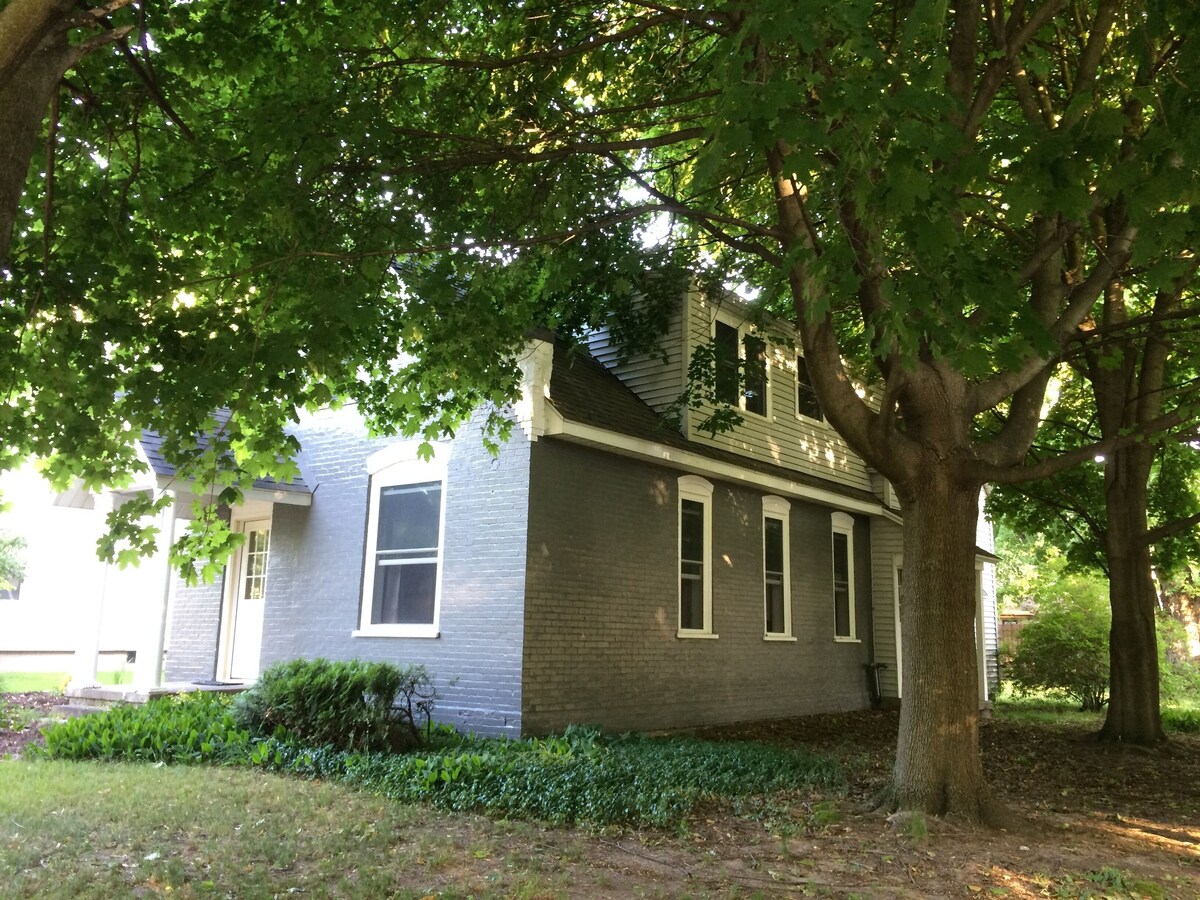 Main Image