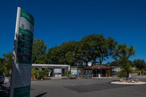 Majoituspaikan sisäänkäynti