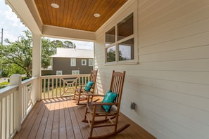 4323 13th Street - Entry