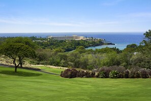 Gorgeous View of Keauhou Bay from your Lanai!