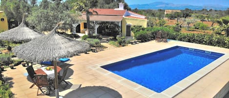 holiday finca, swimming pool, nature, Mallorca, holidays