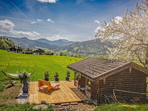 Sonnenterasse mit Grillplatz