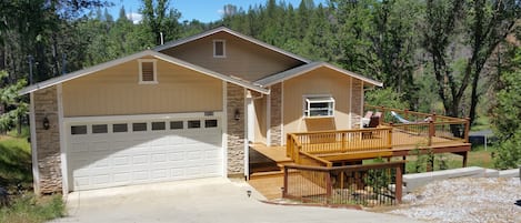 3-car parking. Our remodeled house is on the edge of private community.