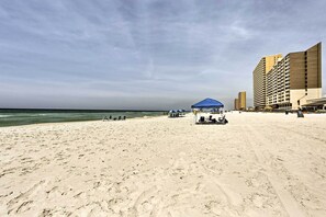 Beach | Walking Distance