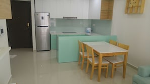 Kitchen & Dining area