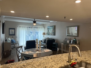 Living/dining area