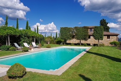 Camparone, Arceno Rentals Club, Herrliche Villa in Chianti, Exklusive Pool, Concierge, Wein & Öl, kostenloses WiFi