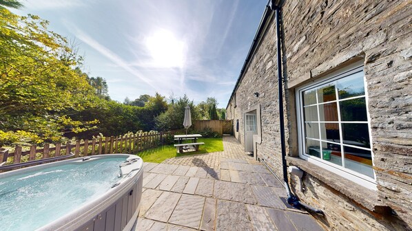 Riverside Patio with Hot Tub