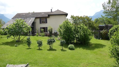 Maison indépendante à la campagne dans les Alpes pour 4 personnes, wifi gratuit