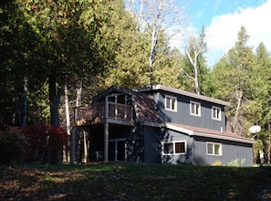 Up North Guest House in the fall