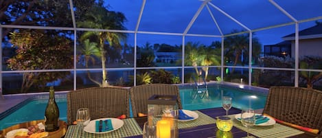 Outdoor dining by the pool