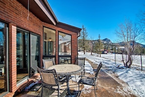 Private Patio | Grill | Mountain Views