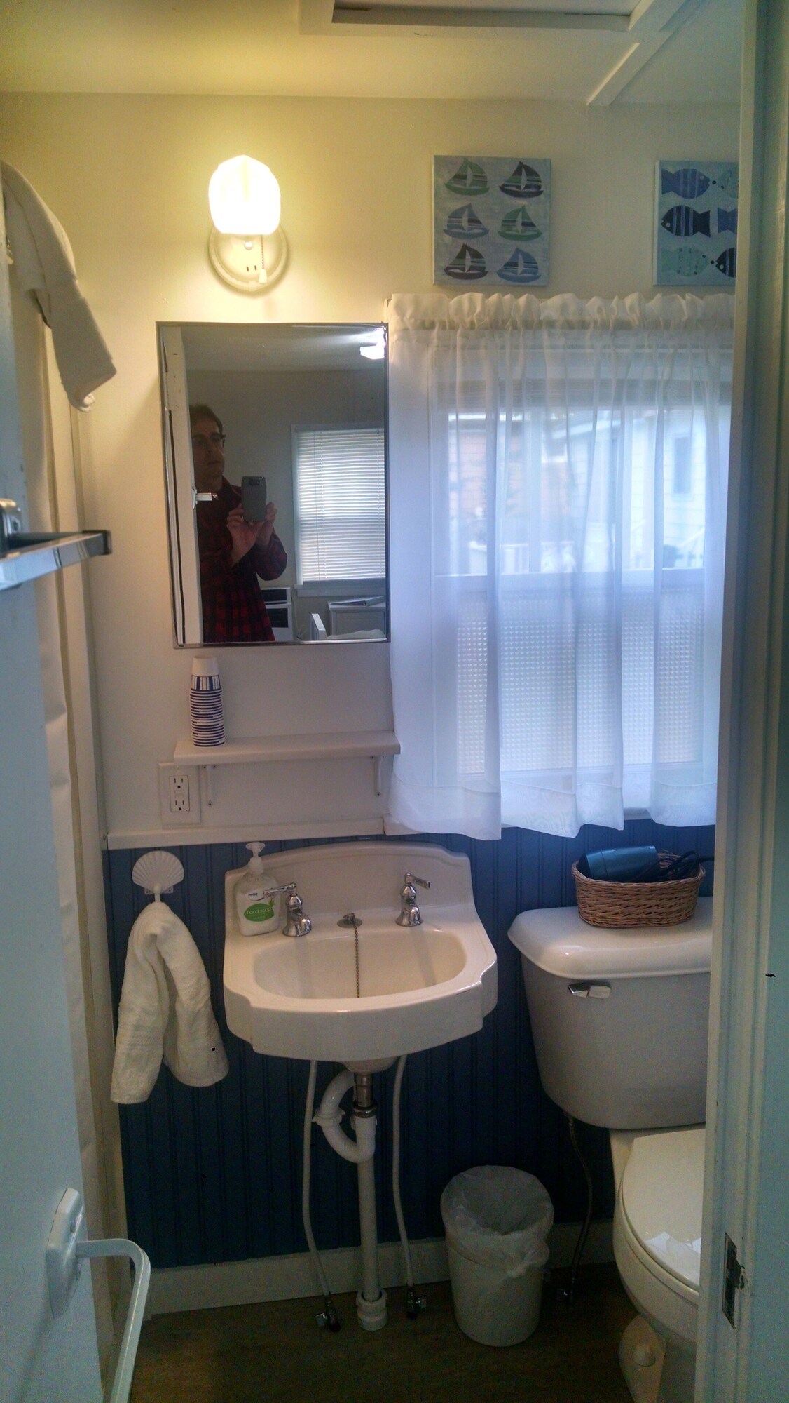 Harbor Breeze (Eagle Harbor): Cozy cabin-Walk to Lake Superior!