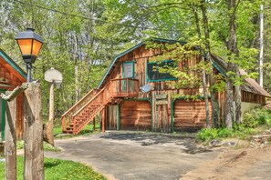 Gorgeous walk up to the barn house