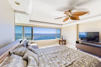 Exquisitely Beautiful High Floor Rental At The Colony Surf -30 Nights Minimum