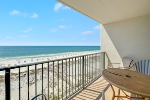 Gulf front Balcony in the heart of Gulf Shores