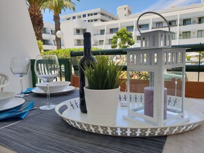 Terrace with own exit to the pool