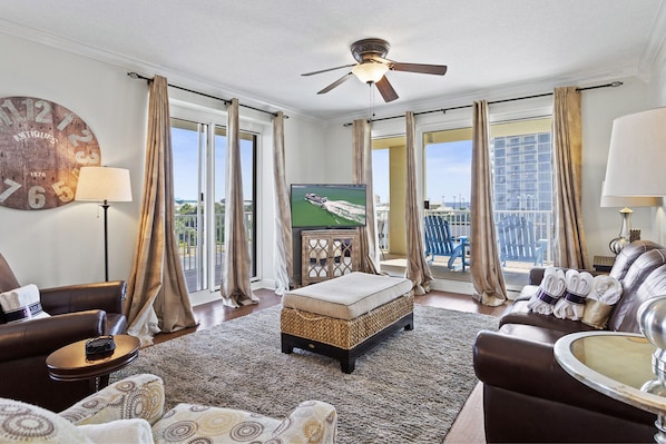 22-Ariel-Dunes-I-401-Living