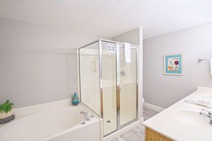 20-Ariel-Dunes-II-707-Bathroom