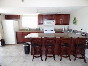 New Kitchen and Countertop