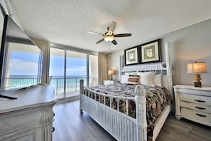 Gulf front master bedroom.