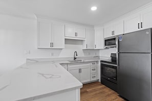 BMV12 Kitchen