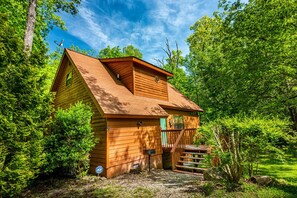 Gatlinburg Cabin Rentals Honeymoon Hills Creekside Front Porch