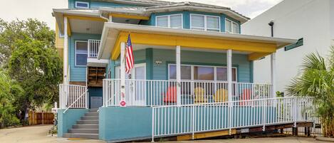 Indian Rocks Beach Vacation Rental | 2BR | 2BA | 900 Sq Ft | Stairs Required