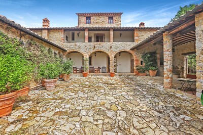 Luxury Villa on the Arceno Chianti Estate - Olive Grove, Pool, A/C, Sleeps 6-10