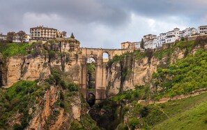 La visita perfecta: Ronda, historia y arte, a 23km de Casa Recentar