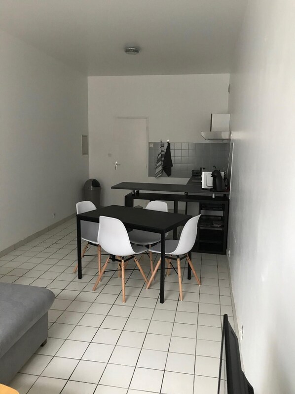 vue du salon / salle à manger