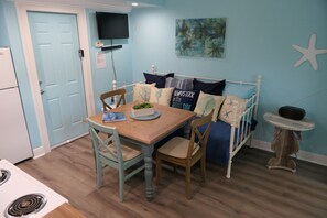 living area with daybed and TV (only local channels)