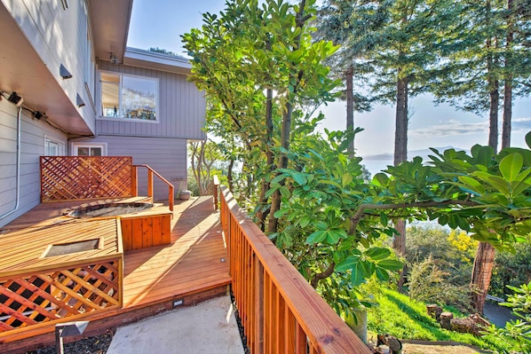 Point Richmond Vacation Rental | Studio | 1BA | Stairs Required | 650 Sq Ft