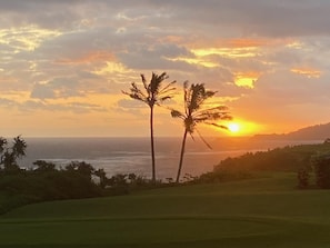 Kamahana 24 | sunrise view from the lanai - Kamahana 24 | sunrise view from the lanai