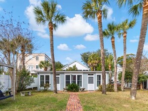Captains Quarters B exterior