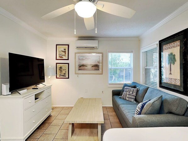 Welcome to Captains Quarters B!