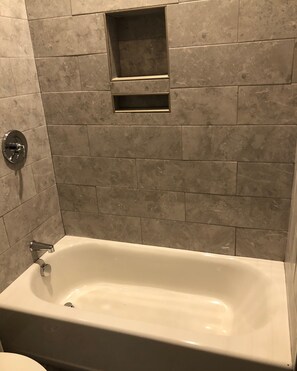 Full bath level 1