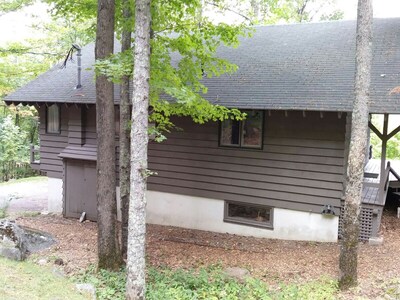 TOPSY:  Secluded in High Peaks Region in Keene Also see VRBO 850180 or 872931