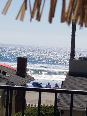 Book NOW! 180°Amazing OceanViews,Private BH on  Strand!🏖,BBQ,F-Pit,more!Sleeps8