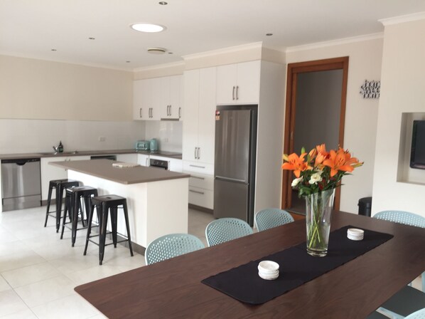 Kitchen Dinning 