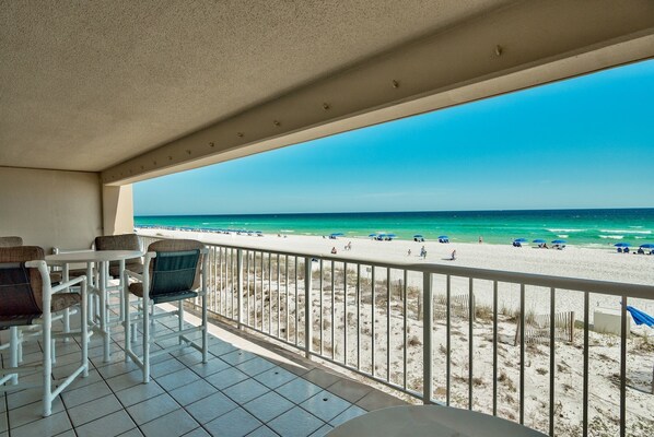 The 30 foot balcony Gulfgate 105