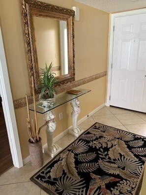 Foyer of 105 Gulfgate