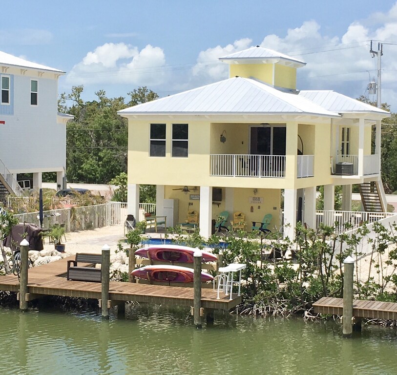 vrbo sombrero beach