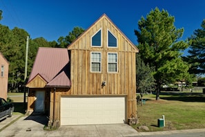 Holder Hideaway got a facelift in August of '21 via a lengthy pressure washing.