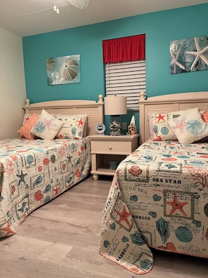 Bedroom 2 Full Beds