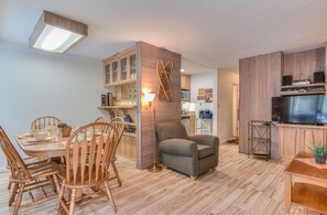 Dining Room - Dining Room
